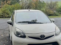 Schwarz Gebraucht 2012 Toyota Aygo Kleinwagen | 3.800 € (Fairer Preis)