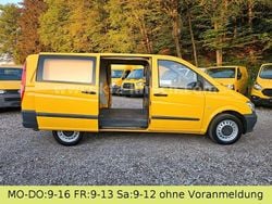 Gelb Gebraucht 2011 Mercedes Vito Van / Kleinbus | 13.911 €
