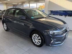 Uranograu/cinza urano Gebraucht 2021 VW Polo Comfortline Limousine | 13.790 € (Fairer Preis)