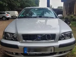 Silber Gebraucht 2002 VW Golf IV S Limousine | 700 €