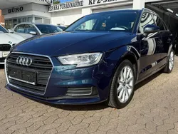 Blau Gebraucht 2019 Audi A3 Sportback Design Limousine | 15.998 € (Guter Preis)