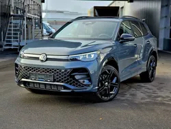 Delfingrau metallic (metallic) Gebraucht 2024 VW Tiguan R-line SUV | 48.880 € (Fairer Preis)