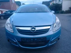Blau Gebraucht 2010 Opel Corsa Limousine | 2.800 € (Guter Preis)