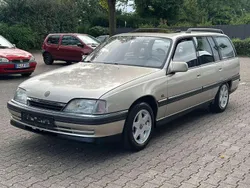 Gold Gebraucht 1993 Opel Omega Kombi | 2.950 €