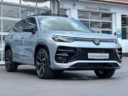 Oyster silver metallic Neu 2025 VW Tayron R-line SUV | 56.990 € (Superpreis)