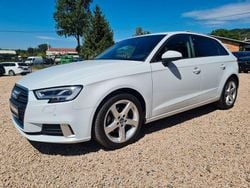 Weiß Gebraucht 2019 Audi A3 Sport Limousine | 17.700 € (Fairer Preis)