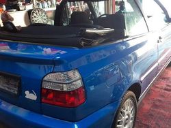 Blau Gebraucht 1997 VW Golf Cabriolet Cabrio | 2.350 € (Guter Preis)