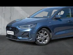 Blau Gebraucht 2024 Ford Focus Limousine | 26.199 € (Guter Preis)