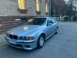 BMW 528