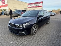 Schwarz Gebraucht 2019 Peugeot 308 Allure Kombi | 6.799 € (Guter Preis)