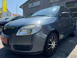 Grau Gebraucht 2009 Skoda Fabia Kleinwagen | 3.450 € (Etwas zu teuer)