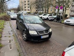 Schwarz Gebraucht 2005 VW Touran Van / Kleinbus | 1.500 € (Guter Preis)