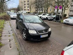 Schwarz Gebraucht 2005 VW Touran Van / Kleinbus | 1.500 € (Guter Preis)