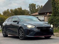 Grau Gebraucht 2020 Kia ProCeed Limousine | 19.000 € (Guter Preis)