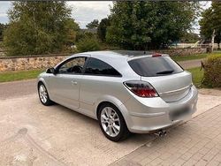 Silber Gebraucht 2008 Opel Astra GTC Coupé | 2.999 €