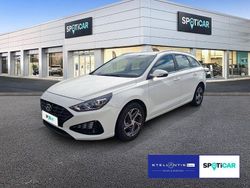 Weiß Gebraucht 2020 Hyundai i30 Select Limousine | 17.980 € (Etwas zu teuer)