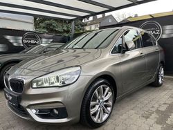 Platinsilber metallic Gebraucht 2015 BMW 220 Active Tourer Sport Line Van / Kleinbus | 14.800 € (Etwas zu teuer)