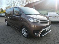Braun Gebraucht 2017 Toyota Proace Verso Kombi | 16.350 € (Fairer Preis)
