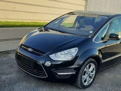 Pantherschwarz metallic Gebraucht 2014 Ford S-MAX Titanium Van / Kleinbus | 6.999 € (Guter Preis)