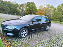 Schwarz Gebraucht 2011 Skoda Superb Kombi | 9.700 € (Etwas zu teuer)