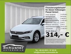 Weiss Gebraucht 2023 VW Passat R Kombi | 27.479 € (Fairer Preis)