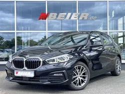 Schwarz (black sapphire metallic) Gebraucht 2024 BMW 118 Advantage Kleinwagen | 25.590 € (Guter Preis)