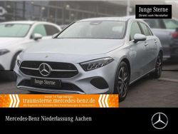Hightechsilber Gebraucht 2024 Mercedes A200 Progressive Limousine | 25.490 € (Superpreis)