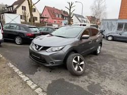 Grau Gebraucht 2015 Nissan Qashqai N-Connecta SUV | 7.490 € (Superpreis)