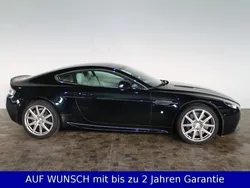 Blau Gebraucht 2017 Aston Martin V8 Vantage Coupé | 49.990 €