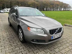 Braun Gebraucht 2009 Volvo V70 Summum Kombi | 2.500 € (Guter Preis)