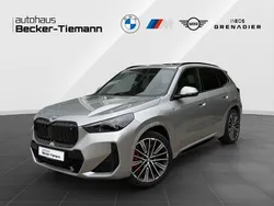 Silber Gebraucht 2023 BMW iX1 Performance SUV | 43.809 € (Fairer Preis)