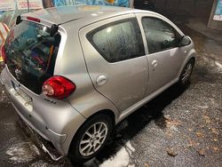 Silber Gebraucht 2006 Toyota Aygo Kleinwagen | 2.000 € (Guter Preis)