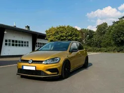 Gold Gebraucht 2018 VW Golf VII R Limousine | 18.000 € (Etwas zu teuer)