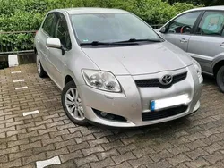 Silber Gebraucht 2008 Toyota Auris Executive Kleinwagen | 5.999 € (Fairer Preis)