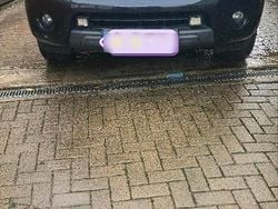 Schwarz Gebraucht 2013 Nissan Navara Abholung | 13.000 € (Teuer)