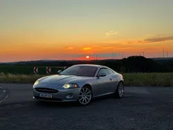 Silber Gebraucht 2006 Jaguar XK Coupé | 15.999 €