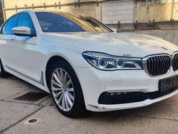 Weiß Gebraucht 2018 BMW 750 Sport Line Limousine | 21.950 € (Superpreis)