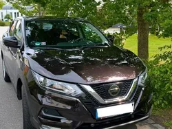 Violett Gebraucht 2018 Nissan Qashqai SUV | 15.400 € (Fairer Preis)
