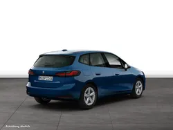 Blau Gebraucht 2024 BMW 216 Active Tourer Van / Kleinbus | 30.729 € (Teuer)