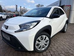 Weiß Gebraucht 2024 Toyota Aygo Business Edition Kleinwagen | 18.700 € (Fairer Preis)