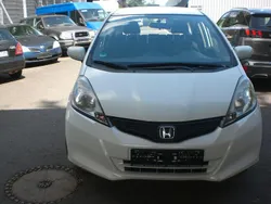 Weiß Gebraucht 2015 Honda Jazz Trend Kleinwagen | 5.500 € (Superpreis)