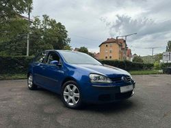 Blau Gebraucht 2004 VW Golf V Comfortline Limousine | 5.998 € (Etwas zu teuer)