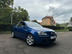 Blau Gebraucht 2004 VW Golf V Comfortline Limousine | 5.998 € (Etwas zu teuer)
