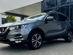 Grau Gebraucht 2020 Nissan Qashqai Zama SUV | 20.900 € (Etwas zu teuer)