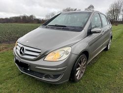Braun Gebraucht 2006 Mercedes B150 Van / Kleinbus | 1.290 € (Etwas zu teuer)