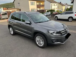 Grau Gebraucht 2015 VW Tiguan Sportline SUV | 10.800 € (Guter Preis)