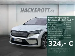 Brilliantsilber metallic Gebraucht 2024 Skoda Enyaq iV SportLine SUV | 45.980 €