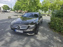 Braun Gebraucht 2017 Mercedes 350 AMG line Limousine | 29.500 € (Teuer)