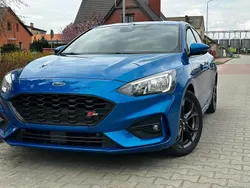 Blau Gebraucht 2019 Ford Focus ST-Line Limousine | 13.500 € (Fairer Preis)