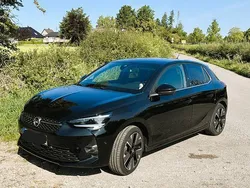 Schwarz Gebraucht 2023 Opel Corsa-e Ultimate Kleinwagen | 20.800 € (Etwas zu teuer)